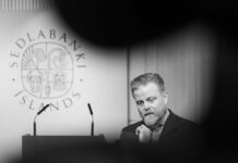 Lạm phát tăng hơn dự báo, lãi suất chỉ đạo tăng 1%